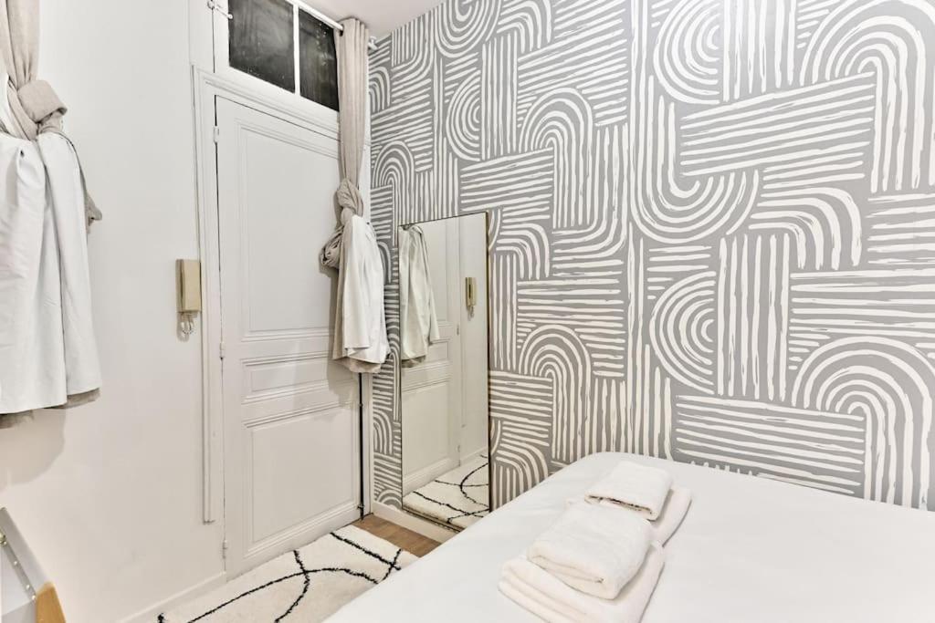Appartement Central Proche Atelier Des Lumieres Paris Dış mekan fotoğraf